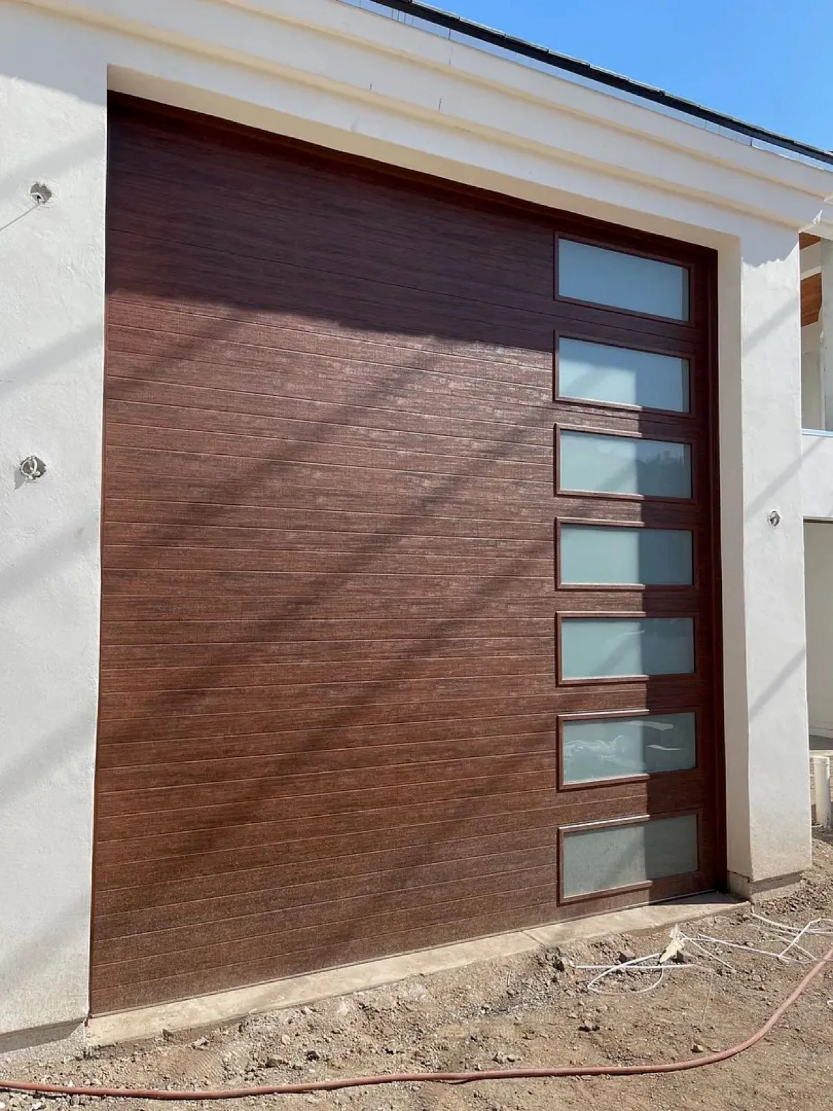 Woodtone Vertical-Window Door